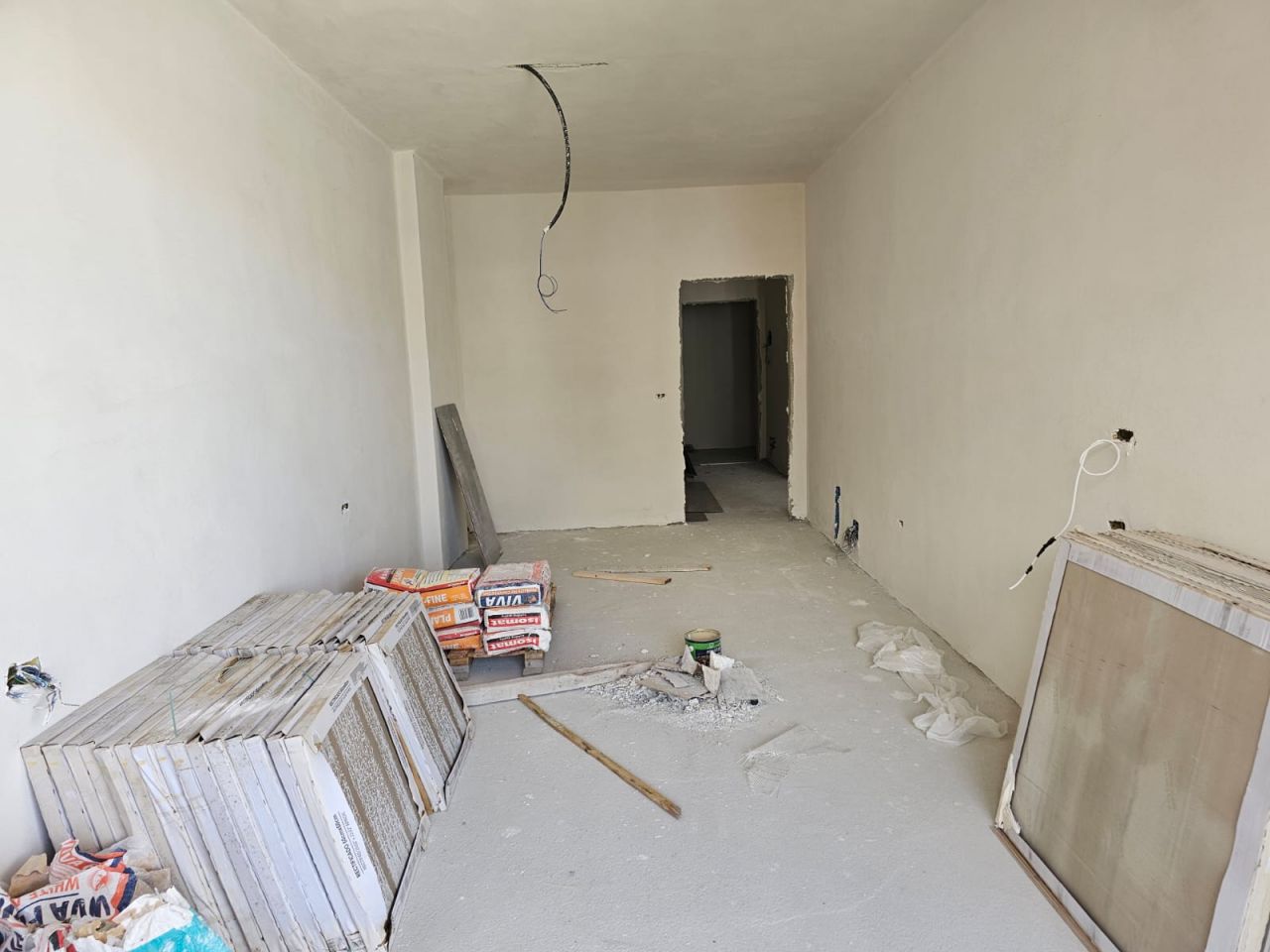 Apartament Per Shitje Ne Vlore Shqiperi, I Pozicionuar Ne Nje Zone Panoramike, Pane Plazhit